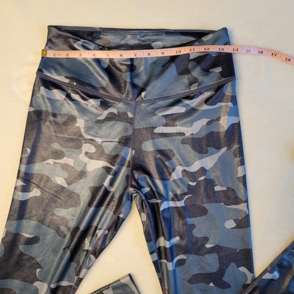 Nike One Dri-Fit Leggings Camo Leggings  Size M - Picture 3 of 6